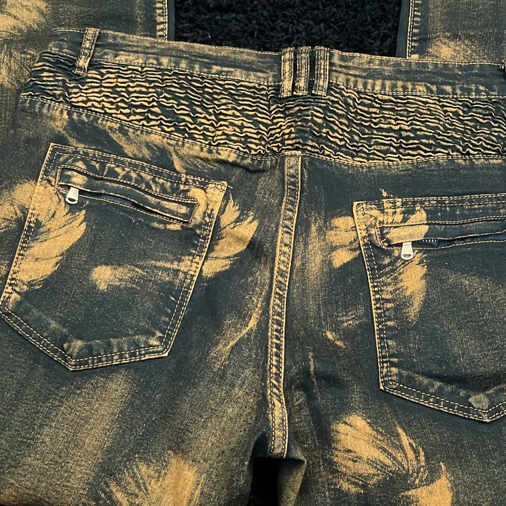 Men’s Jean - Picture 4 of 7